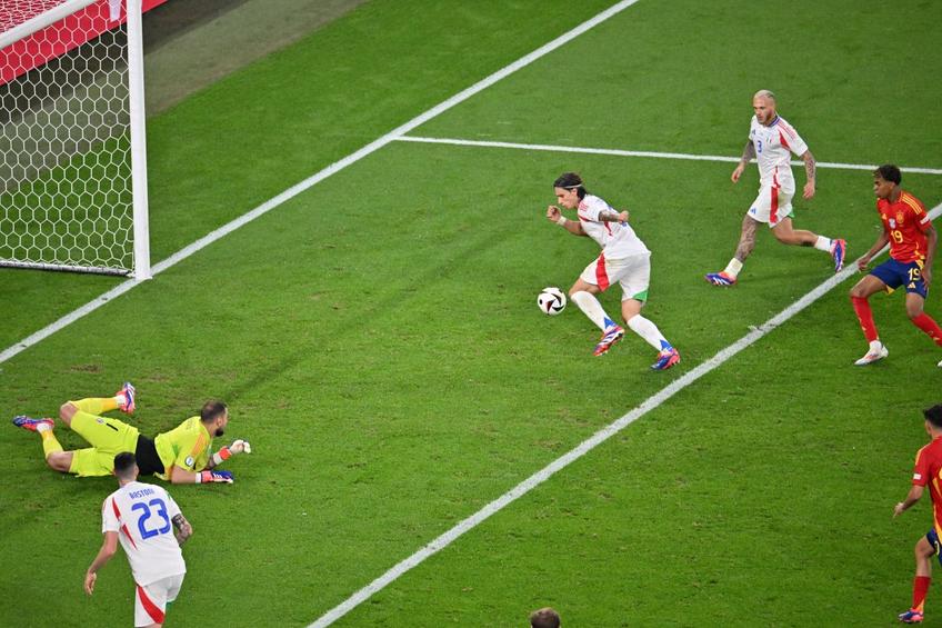 Riccardo Calafiori (22 de ani), fundașul central de la Bologna, a fost autorul unul autogol caraghios în meciul Spania - Italia, din runda cu numărul #2 a Campionatului European din Germania.