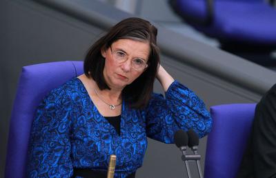 Scandal de rasism la Euro! „Vicele” Bundestagului a șocat: „Imaginați-vă dacă ar fi numai jucători germani albi”
