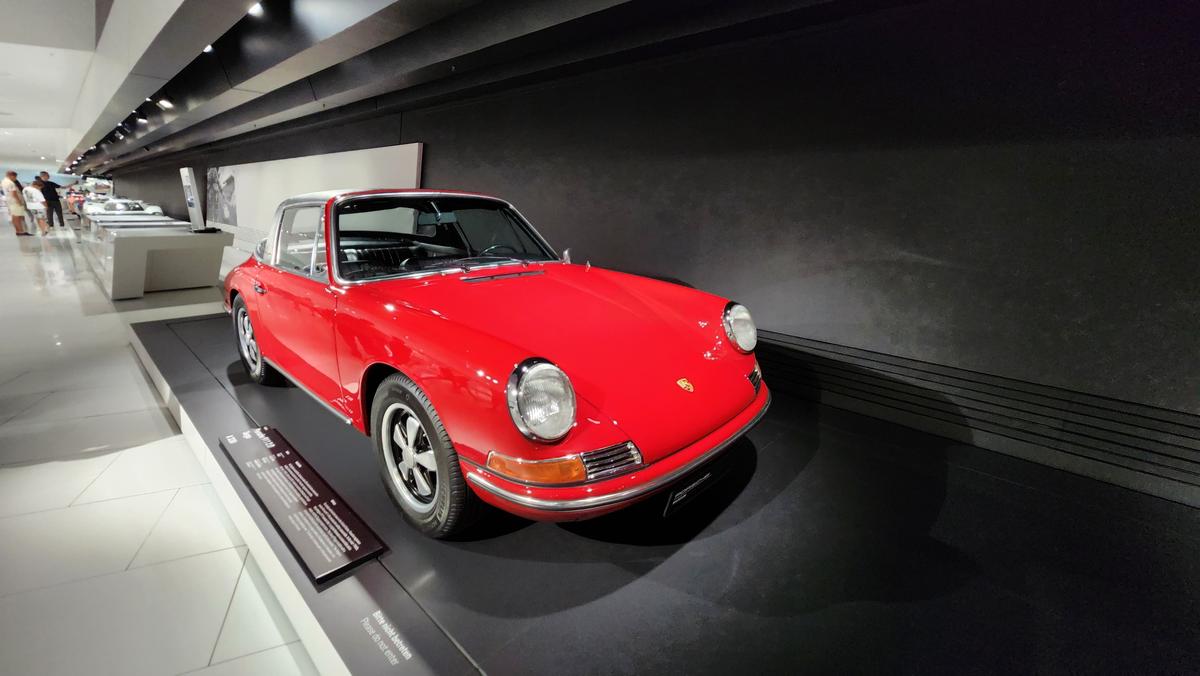 Muzeul Porsche din Stuttgart