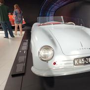 Muzeul Porsche din Stuttgart  FOTO: Sergiu Alexandru (GSP)