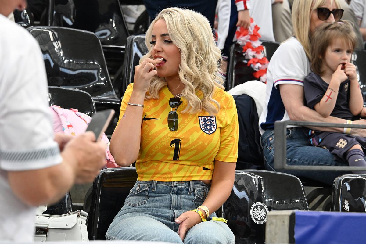 Atmosfera din meciul Danemarca - Anglia, Euro 2024