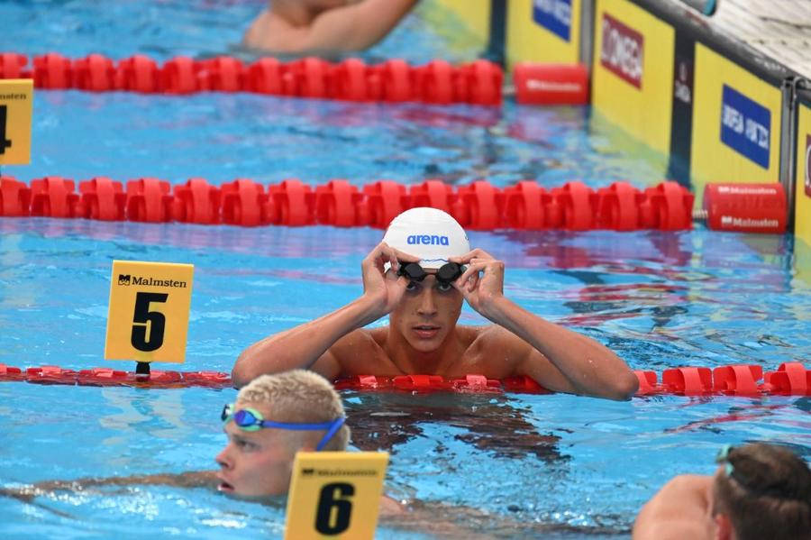 David Popovici după semifinala de la 200 m liber Foto: Roxana Fleșeru (Belgrad) Ștafeta masculină de 4x100 m liber a României, cu David Popovici în primul schimb, locul 5 în finală la Campionatele Europene de la Belgrad
