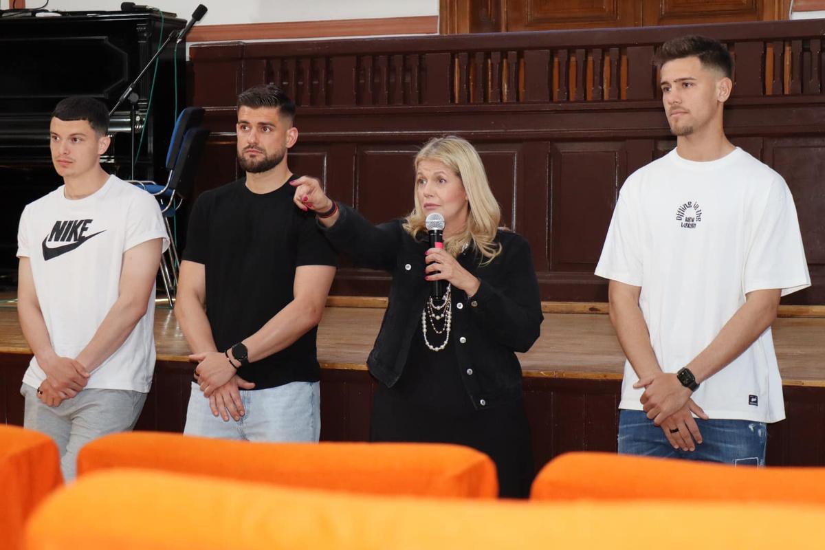 La 10 ani de la divorțul de Trică, Lorena Balaci se mărită cu fostul căpitan din Superliga: „Noi. Pentru totdeauna ️”