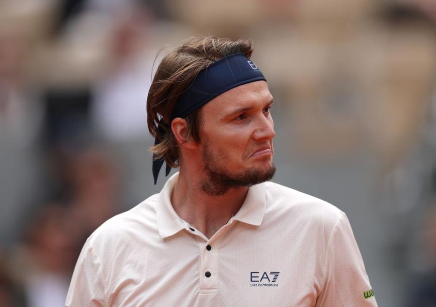 Alexander Bublik / Foto: Getty Images Liderul mondial Jannik Sinner, eliminat în turul 2 la Halle, după o revenire fantastică a „rebelului” din tenis
