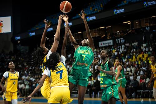 Naționala feminină de baschet a Senegalului, medaliată cu argint la AfroBasket 2023/Foto: fiba.basketball