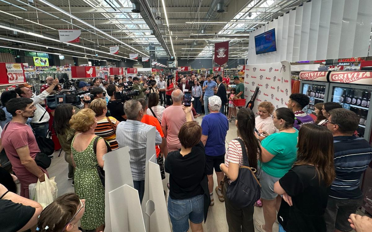 Noua bere a FC Rapid, disponibilă în premieră în rețeaua Auchan