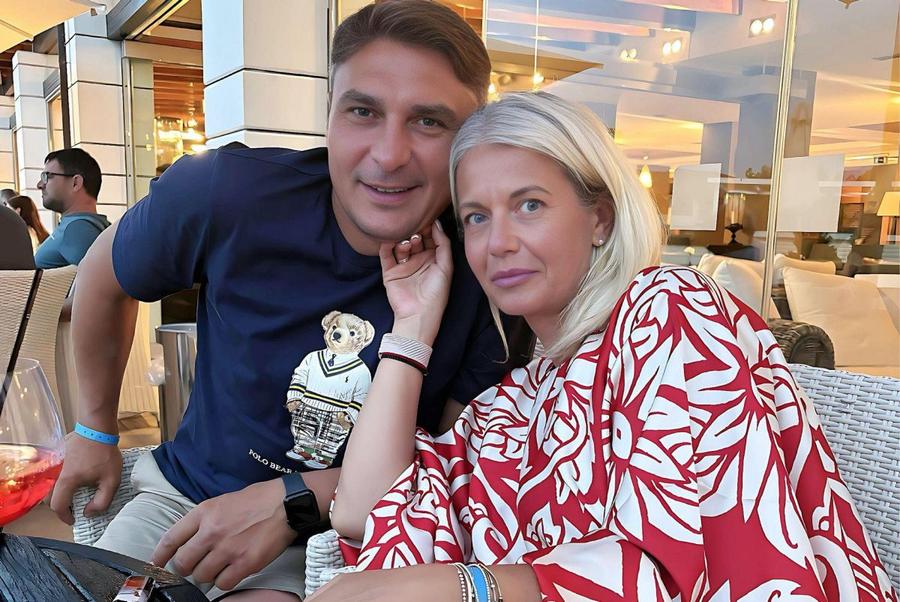 Mădălin Ciucă și Lorena Balaci / Foto: Facebook Acuzații de șpăgi și pile la Academia U Craiova: „Doamnă, aveți ceva adidași pentru mine?” + Lorena Balaci acuzată: „Mi-a cerut fără rușine”
