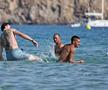 Zlatan Ibrahimovic, Marco Verratti și Jessica Aidi, pe plajă în Ibiza