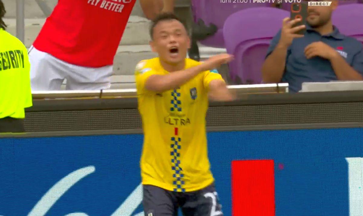 Tong Zhou, criză de nervi în Benfica - Auckland