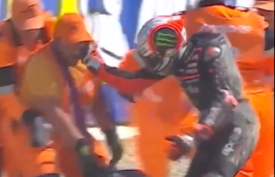 Incident șocant în MotoGP: liderul clasamentului a pălmuit un comisar de cursă și a primit interzis la Marele Premiu al Cehiei