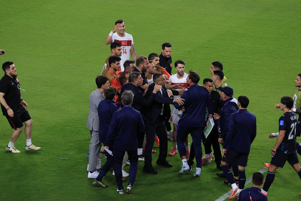 Turcia nu profită de superioritatea numerică și e a doua echipă eliminată de la Mondial!