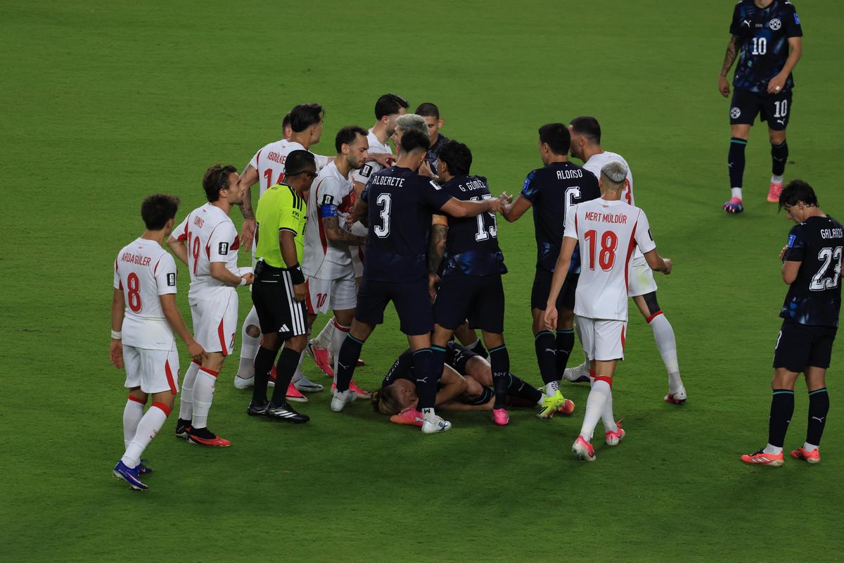 Turcia nu profită de superioritatea numerică și e a doua echipă eliminată de la Mondial!