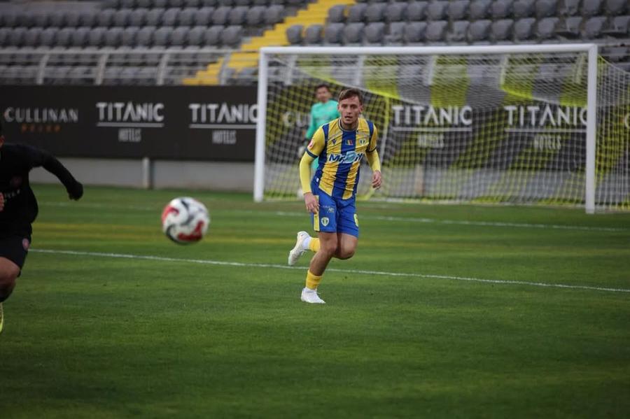 A jucat 6 meciuri în sezonul trecut din Superliga și pleacă în Belgia