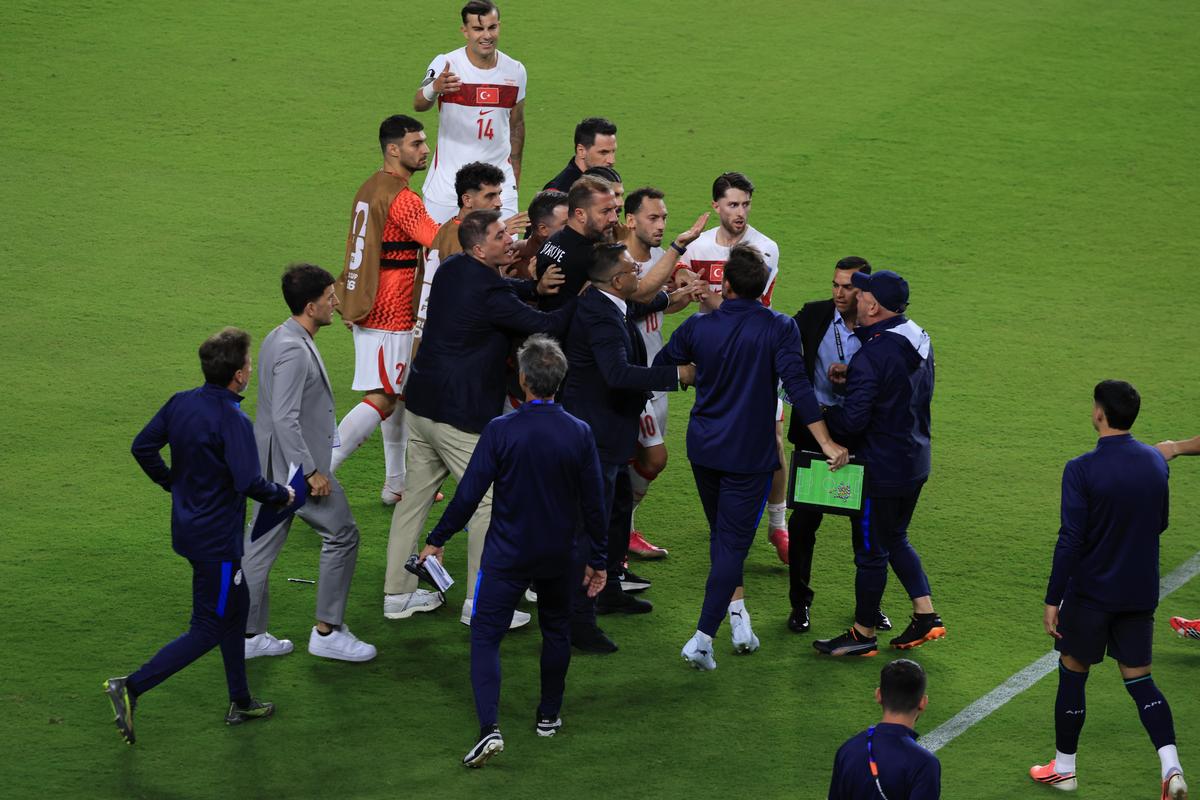 Turcia nu profită de superioritatea numerică și e a doua echipă eliminată de la Mondial!
