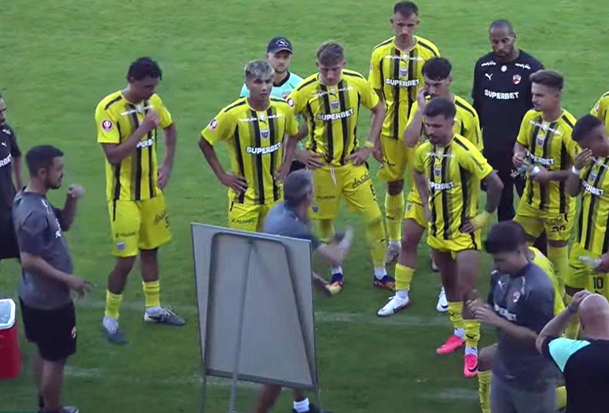 Nuno Campos i-a scos la tablă pe jucătorii lui Dinamo