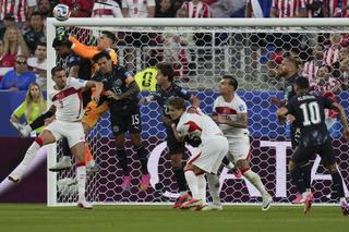 Au șutat de 62 de ori fără să găsească plasa! N-a mai existat așa ceva în istoria Mondialului