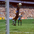 Mingea cu care s-a jucat sfertul din 1986 dintre Argentina și Anglia va fi scoasă la licitație // foto: imago images