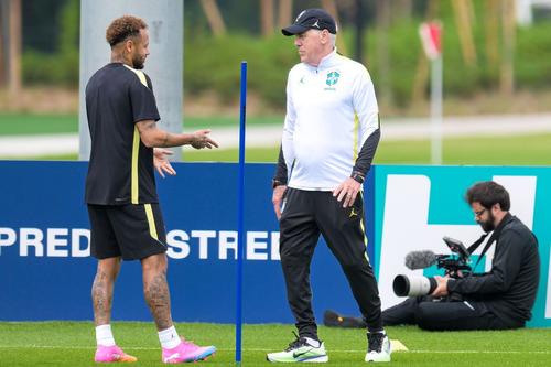 Carlo Ancelotti anunță revenirea lui Neymar pentru ultimul meci din grupă, la Mondial // foto: Imago