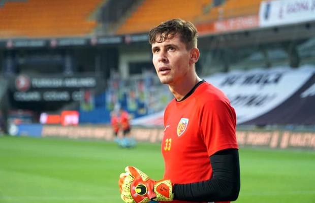 Istanbul Basaksehir - Kayserispor 1-0 » Lung a apărat un penalty, dar Kayseri e ca şi retrogradată! Săpunaru, integralist
