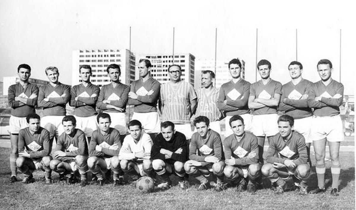 RETRO GSP. 57 de ani de la prima Cupă cucerită de Petrolul. Și de la gestul unicat făcut de ploieșteni