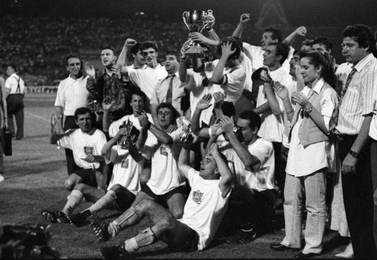 RETRO GSP. 57 de ani de la prima Cupă cucerită de Petrolul. Și de la gestul unicat făcut de ploieșteni