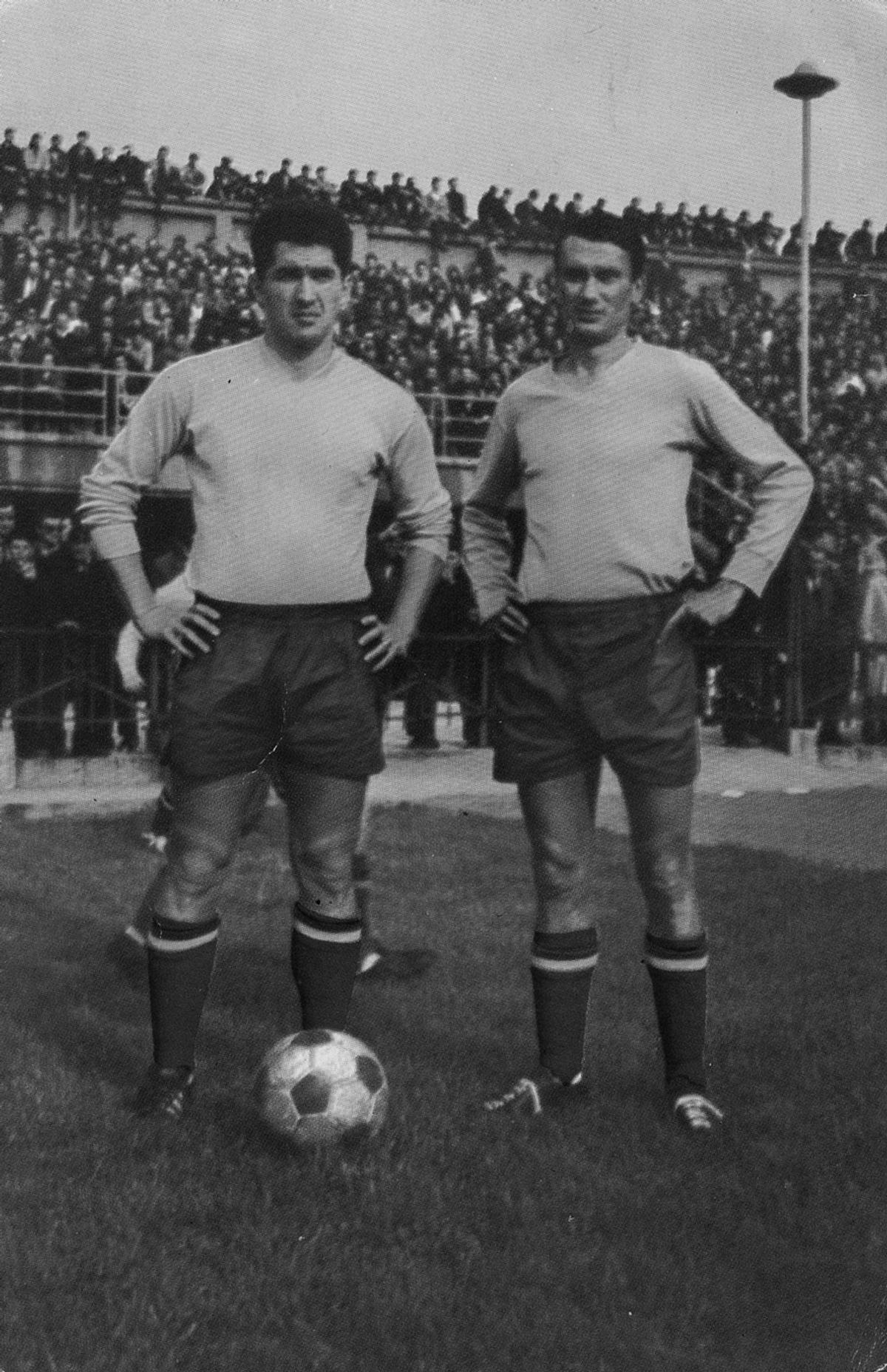 RETRO GSP. 57 de ani de la prima Cupă cucerită de Petrolul. Și de la gestul unicat făcut de ploieșteni