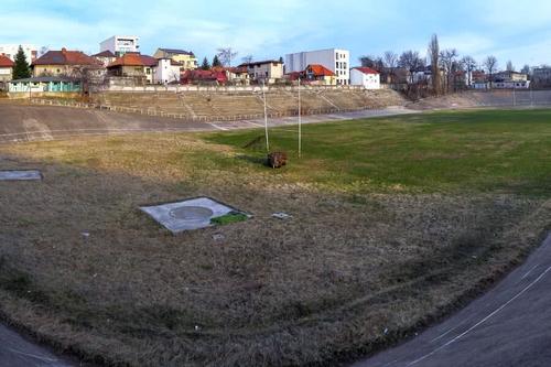 Fanii din PCH și-au îndreptat atenția către vechiul velodrom din spatele stadionului Dinamo