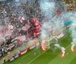 Suporterii lui Rapid au făcut spectacol cu Chindia