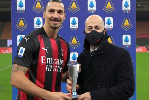 Ivan Gazidis, alături de Ibrahimovic // Foto: Getty Images