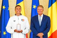 David Popovici a primit Ordinul Național „Steaua României” de la Klaus Iohannis! Mesajul Președintelui: „Fac un apel clar către autorități!”