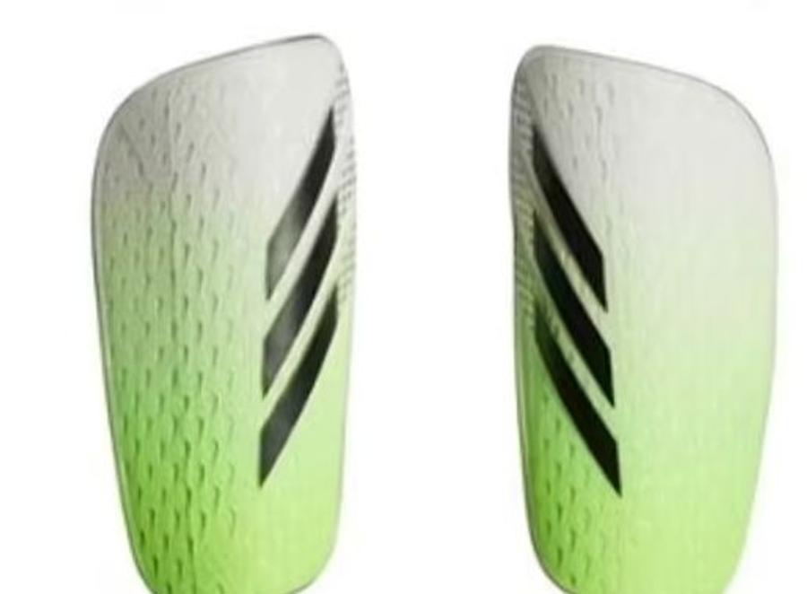 Apărătorile Adidas X Pros purtate de Ronaldo Cristiano Ronaldo pune în pericol contractul de 160 de milioane de euro! Imaginile care l-au dat de gol