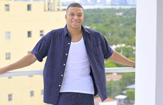 Bombă la PSG! Emirul vrea să-l facă miliardar pe Kylian Mbappe! Ofertă ireală pentru căpitanul Franței