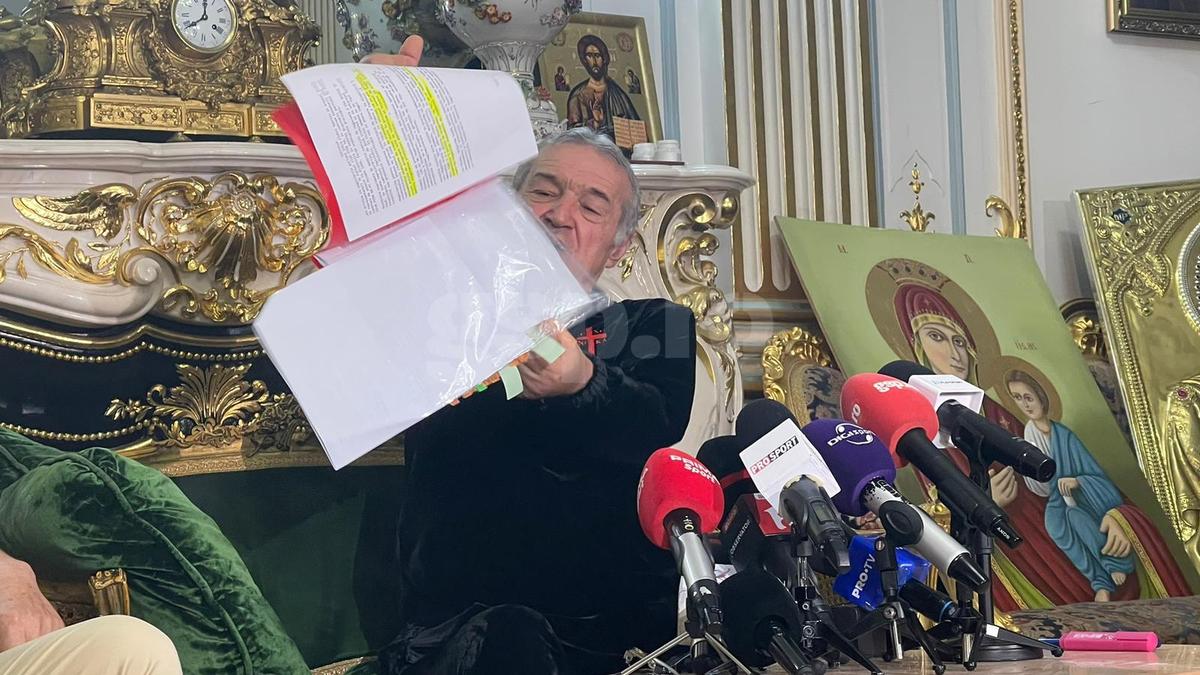 Becali vorbește despre un stadion nou, dar are o dilemă: „Să îl stric? Valorează 100 de milioane!”