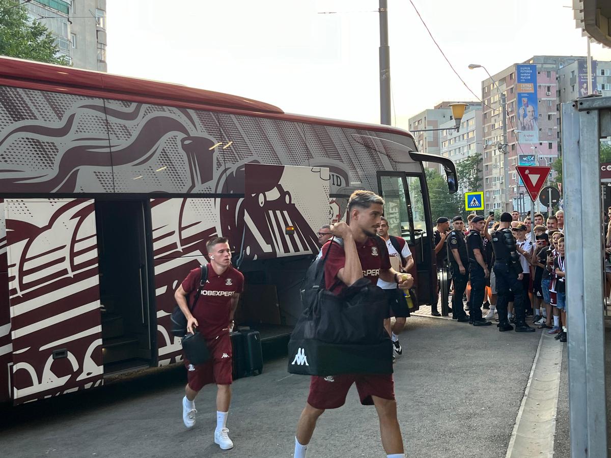 Revoluția lui Neil Lennon la Rapid! Mutare total neașteptată cu favoritul lui Șucu