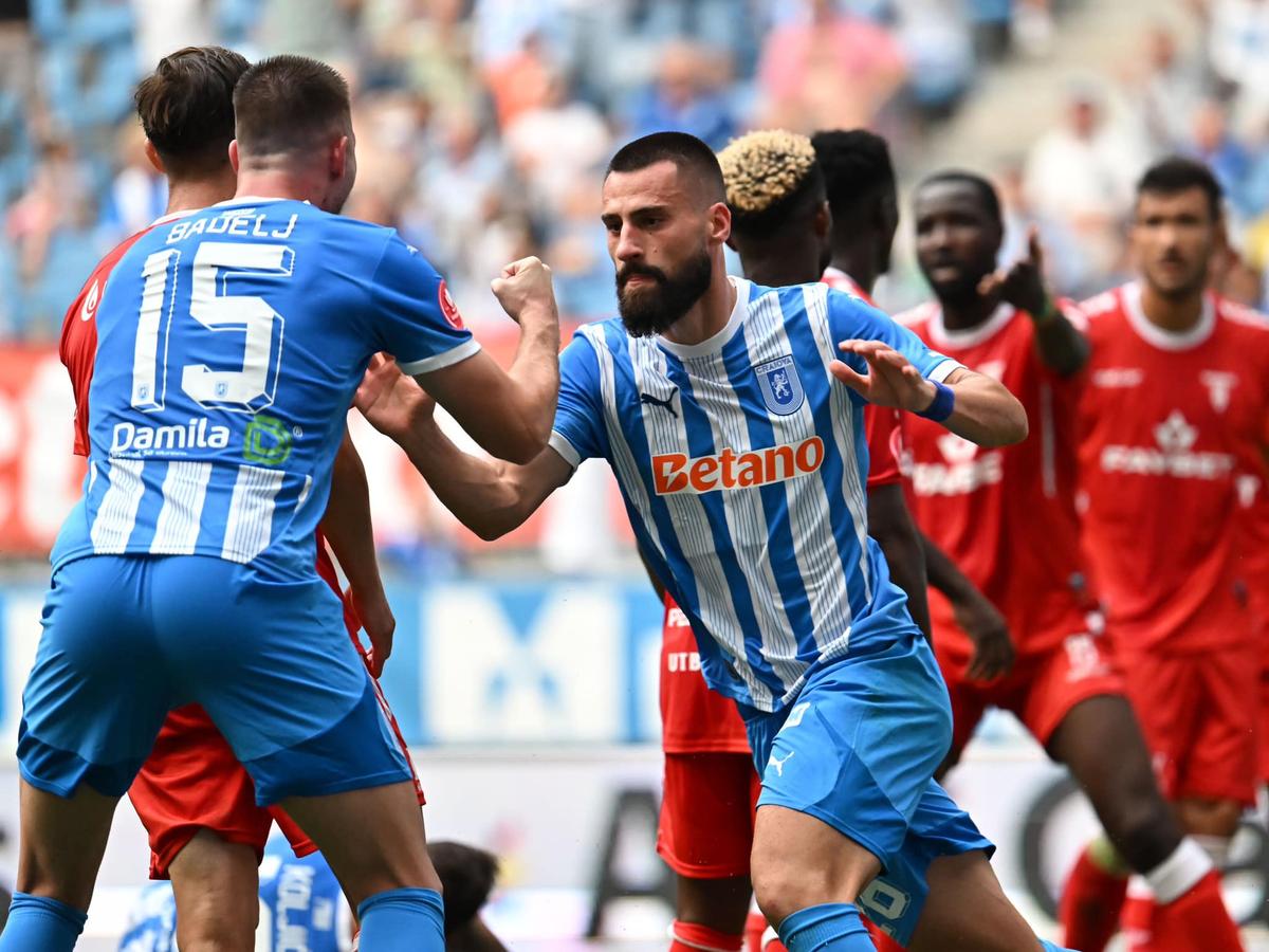 Universitatea Craiova se impune cu 4-2 în fața celor de la UTA » Spectacol în Bănie