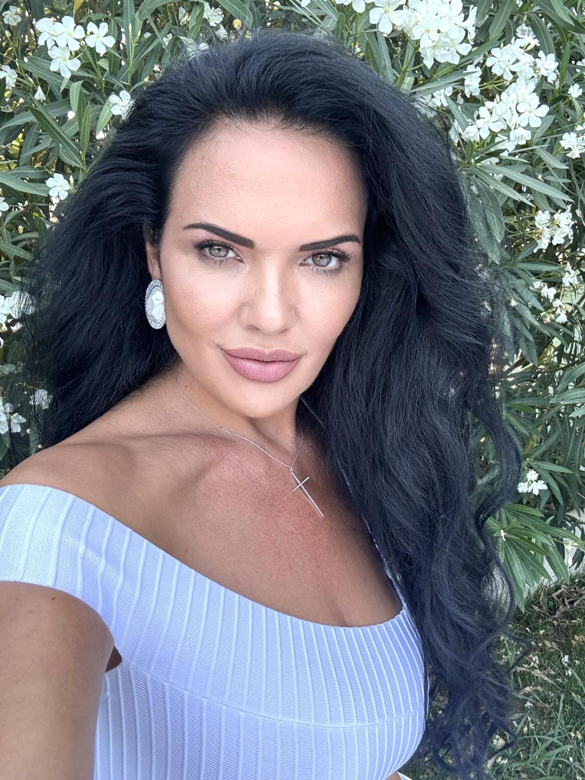„Am fost șocată, a urmat o ploaie de palme! Tind spre divorţ” » Ioana Simion a povestit clipele horror când a fost agresată de Ilie Năstase