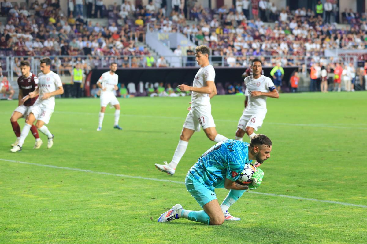 CFR Cluj face un nou transfer important! Francezii anunță mutarea de ultim moment: „Va semna, așa cum am anunțat”