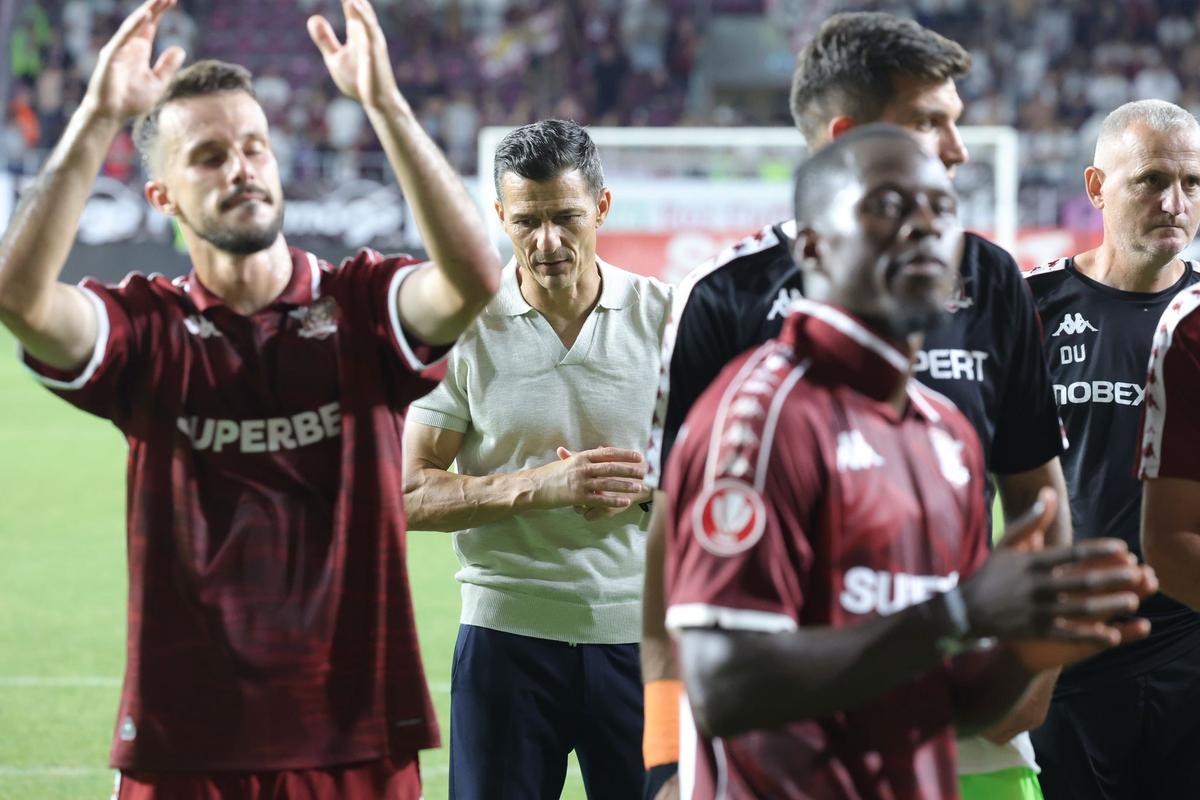 Imagini de meci de la Rapid - CFR Cluj