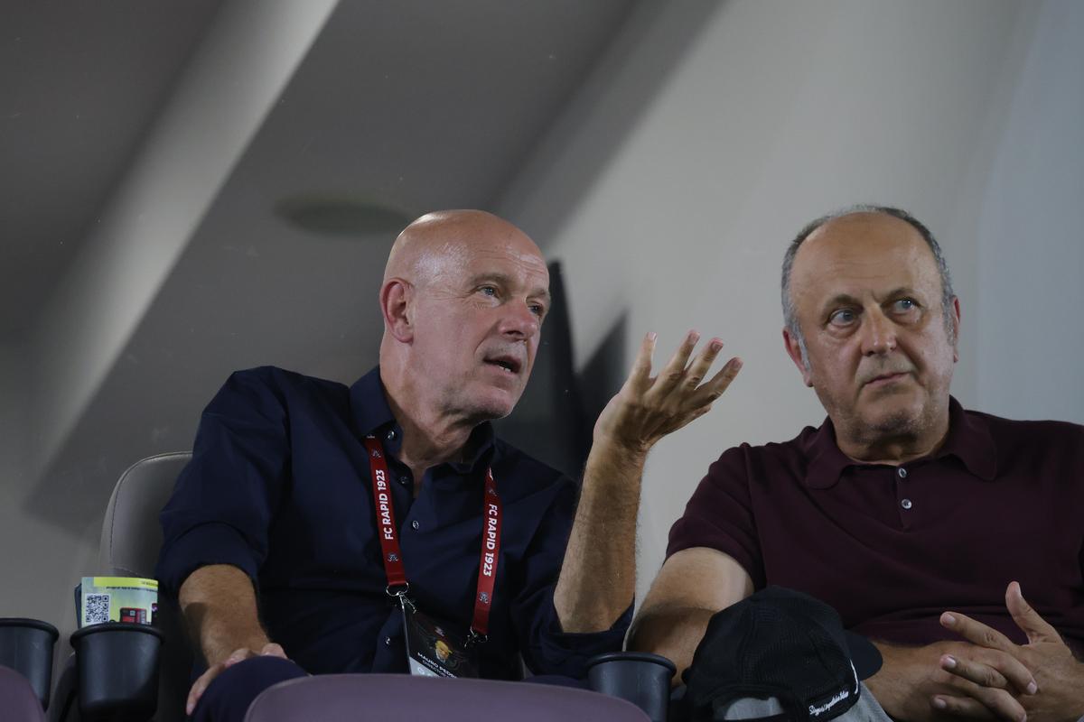 Mauro Pederzoli și Dan Șucu, în pauza meciului Rapid - CFR Cluj/ FOTO: Ionuț Iordache (GSP)