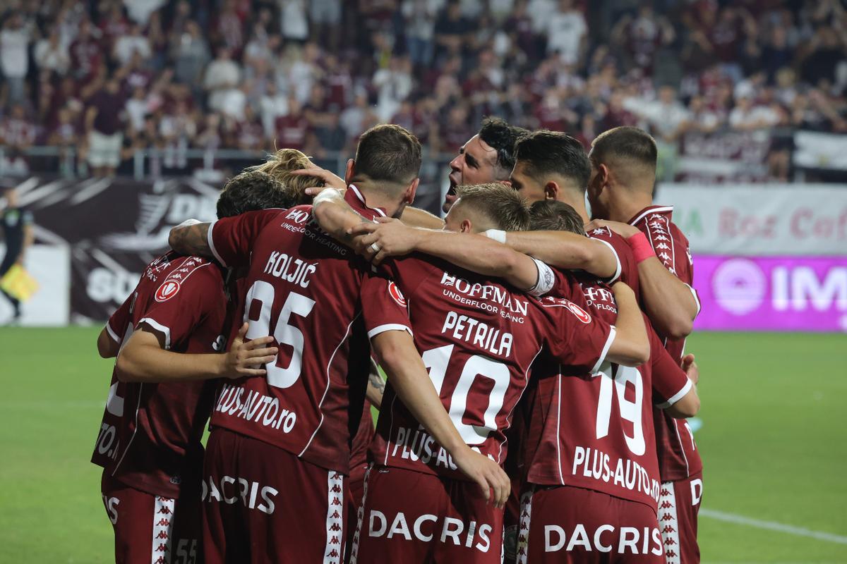 Imagini de meci de la Rapid - CFR Cluj