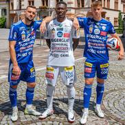 Austriecii de la TSV Hartberg au imprimat pe echipamente siglele sau numele a nu mai puțin de 23 de sponsori diferiți