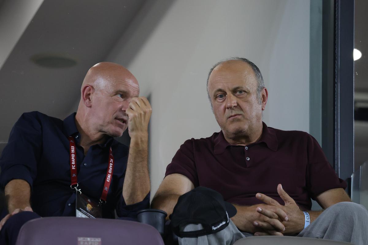 Mauro Pederzoli și Dan Șucu, în pauza meciului Rapid - CFR Cluj/ FOTO: Ionuț Iordache (GSP)
