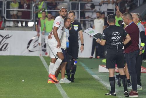 Postolachi, accidentat în Rapid - CFR Cluj/ foto: Ionuț Iordache (GSP)