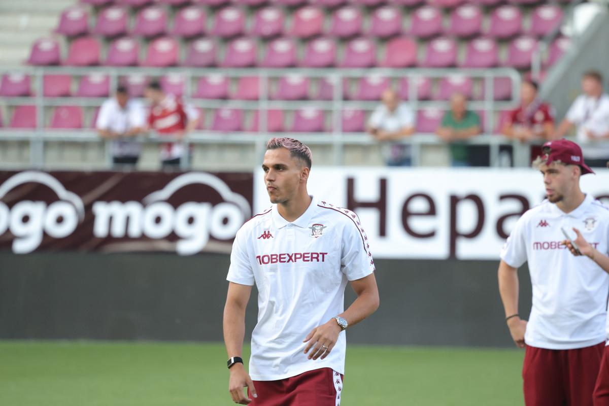 Imagini de pe gazon înainte de Rapid - CFR Cluj/ foto: Ionuț Iordache (GSP)