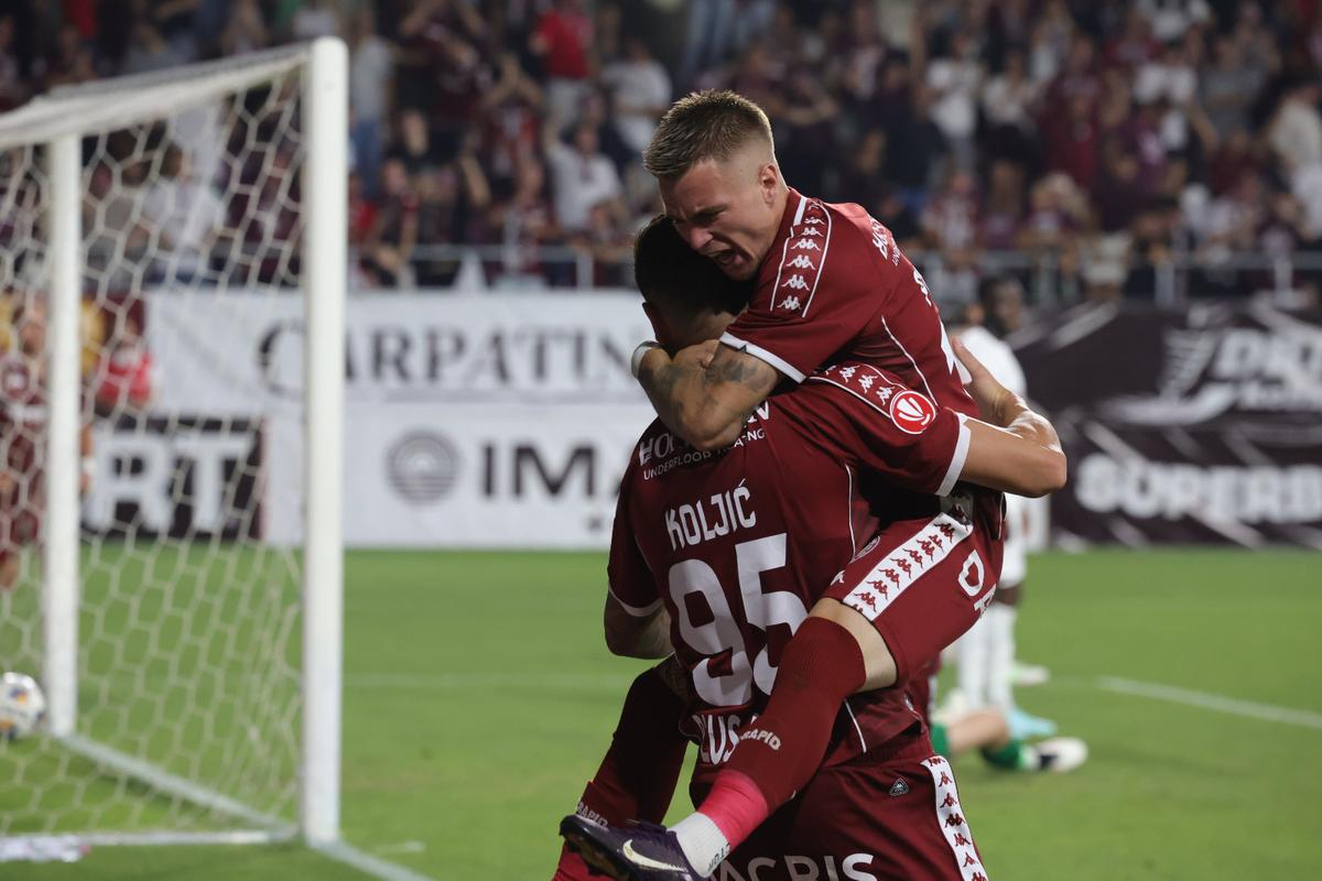 Dan Petrescu l-a scos în față pentru evoluția din Rapid - CFR: „Cea mai bună repriză de când e aici!”