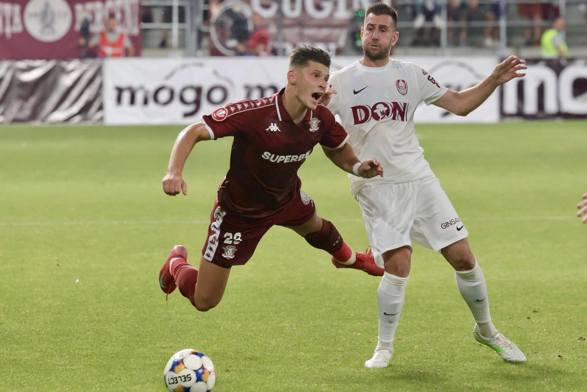 Imagini de meci de la Rapid - CFR Cluj