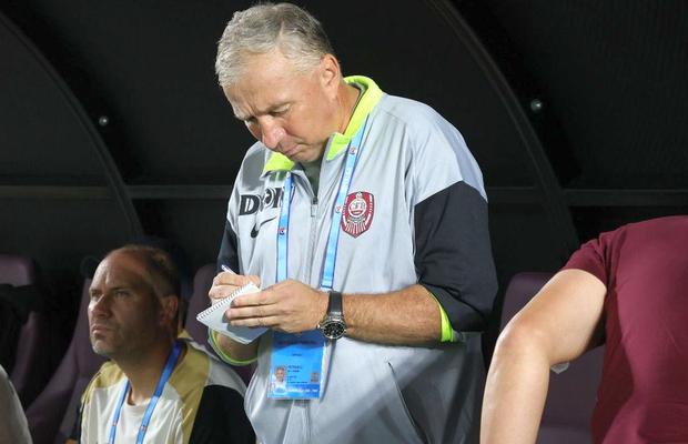 Decizia curioasă luată de Dan Petrescu pentru Rapid - CFR Cluj