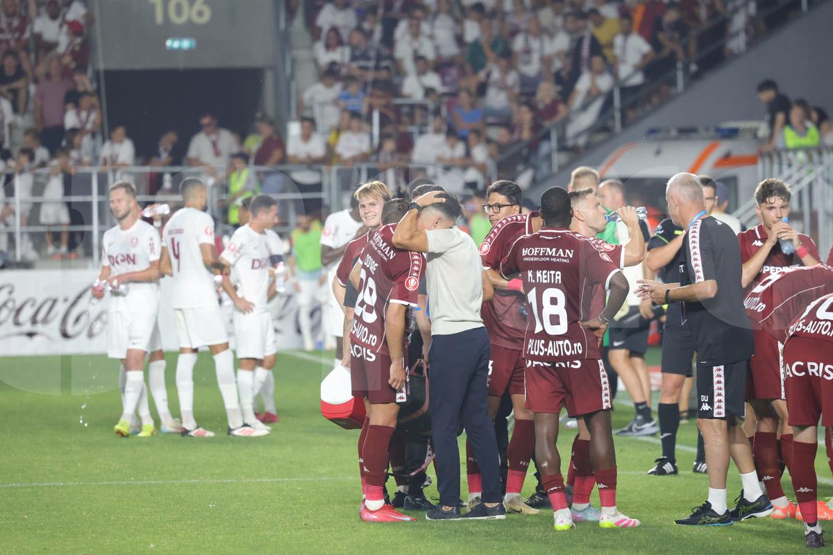 Tobias Christensen și Alex Dobre au intrat în conflict în meciul dintre Rapid și CFR Cluj. Foto: Ionuț Iordache GSP