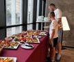 Meniul primit de fani la Rapid - CFR Cluj