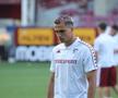 Cristi Manea. Imagini de pe gazon înainte de Rapid - CFR Cluj/ foto: Ionuț Iordache (GSP)